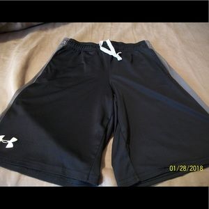 Black UA Shorts Sz YL
